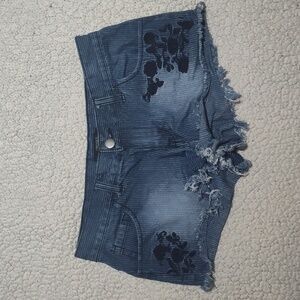 Forever 21 Floral Embroidered Short Shorts Size 24